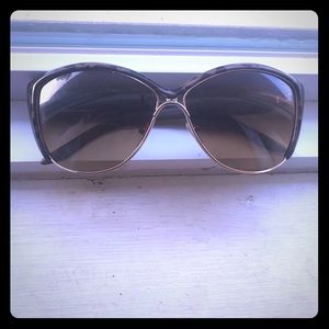 Cute brown sunglasses 🕶